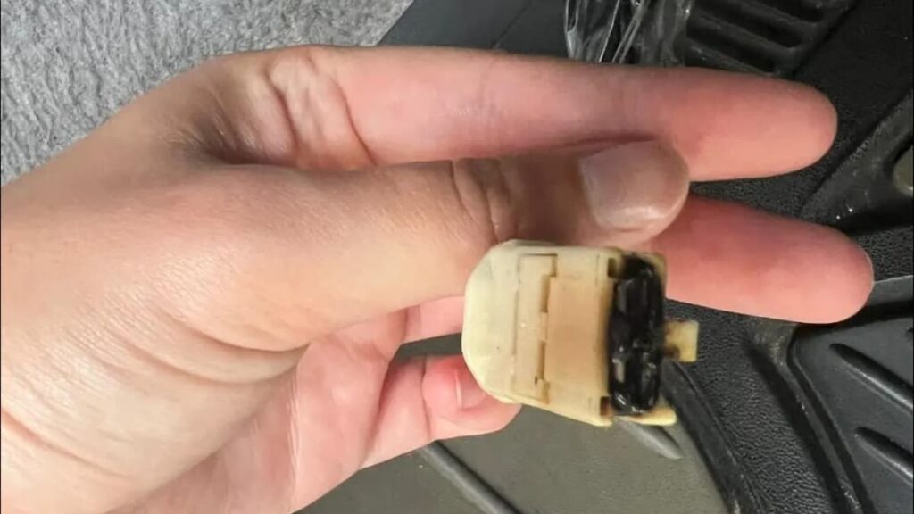 Defective Blower Motor Connectors